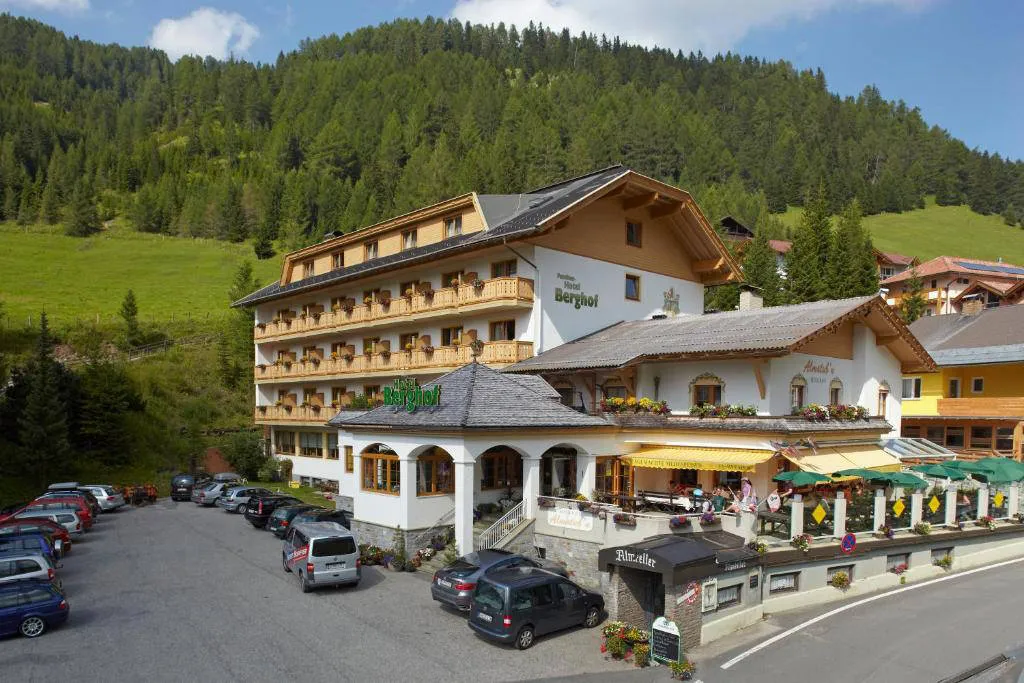 Online bestellen: Familienhotel Berghof