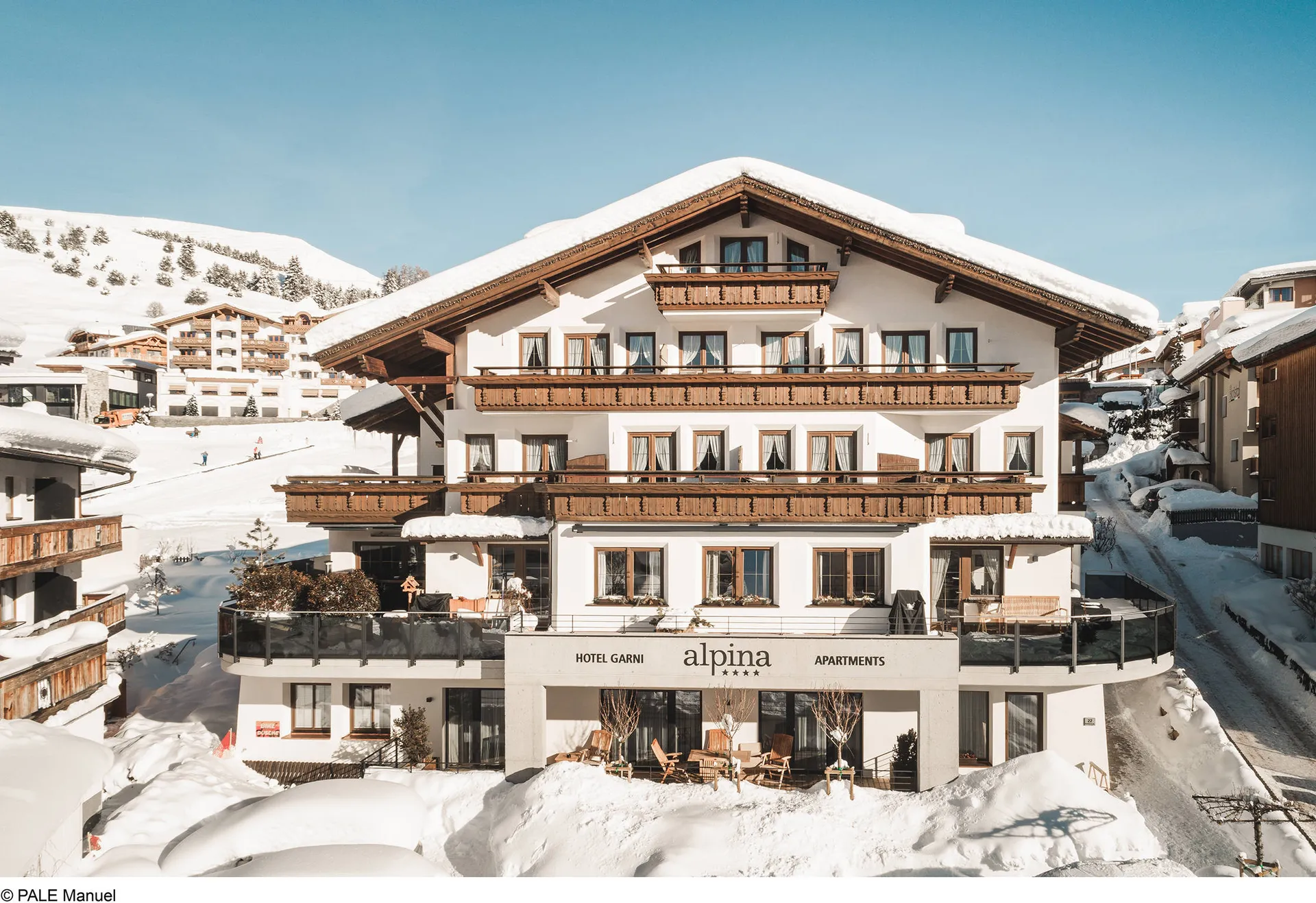 aparthotel-alpina-more