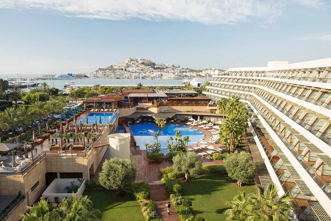 Online bestellen: Ibiza Gran Hotel