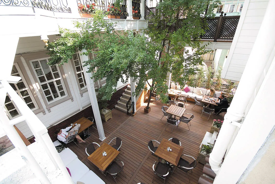 Avicenna Hotel