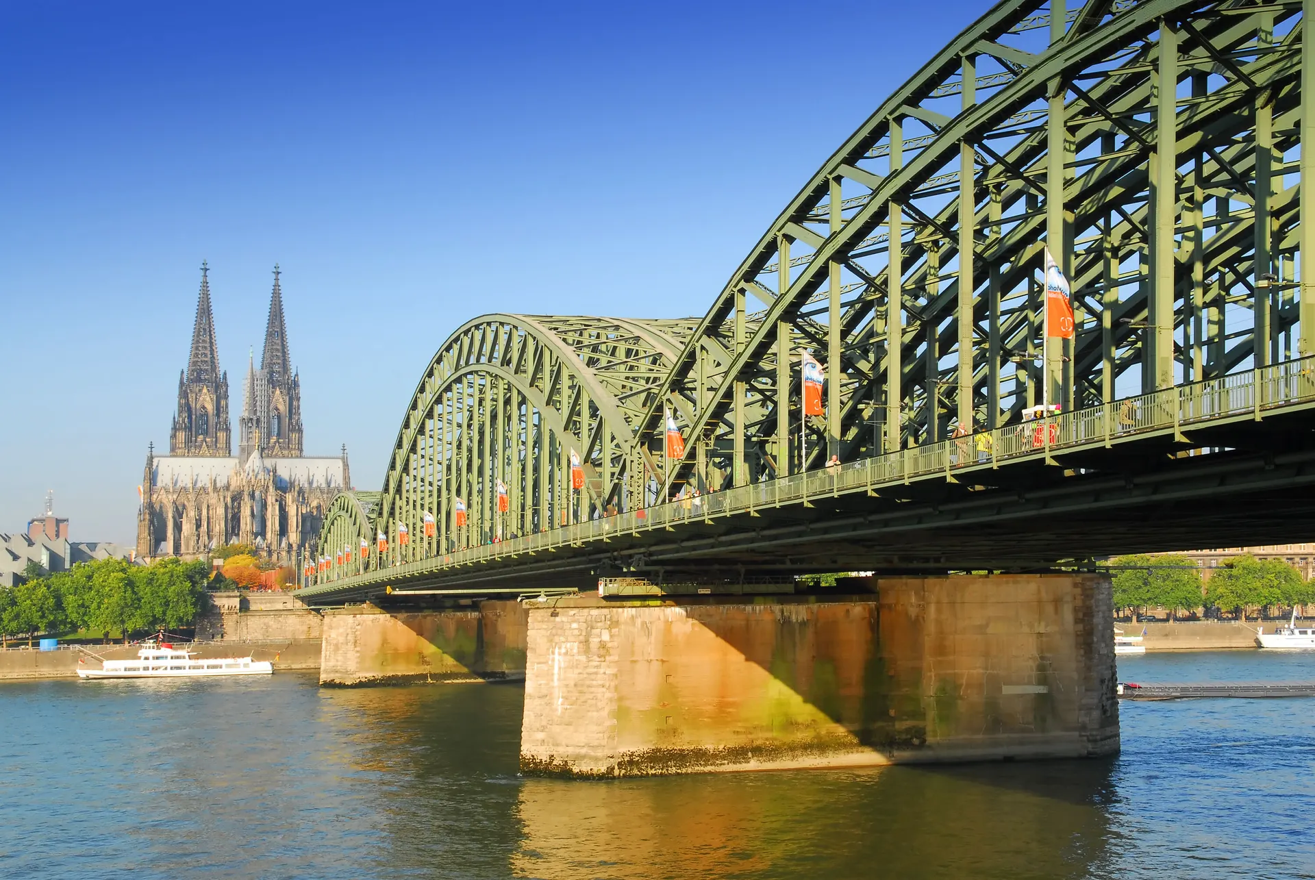 Over de Rijn naar Koblenz met mps Johann Strauss.