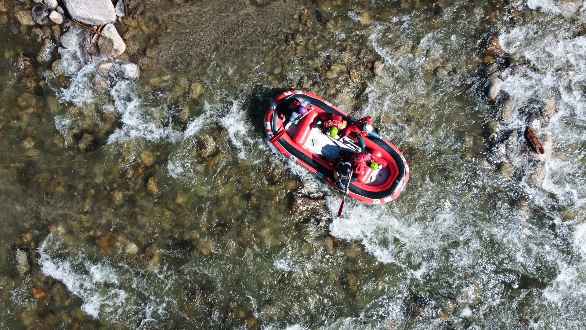 Raften op rivier de Nera