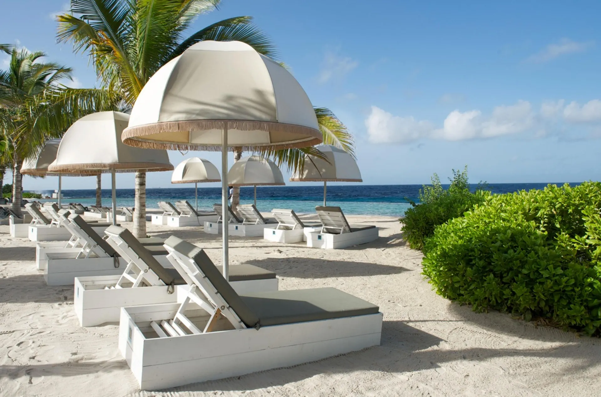 Heerlijk relaxen op het Jan Thiel strand