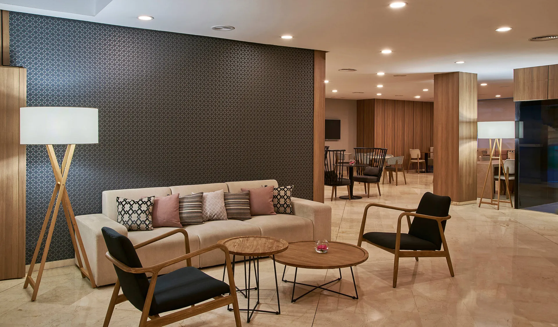 Online bestellen: NH Hotel Ciudad de Valencia