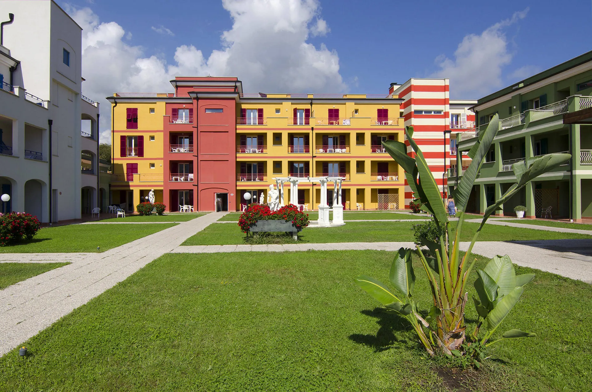Zonvakantie Ai Pozzi Village Spa Resort in Loano (Bloemenrivièra en Cinque Terre, Italië)