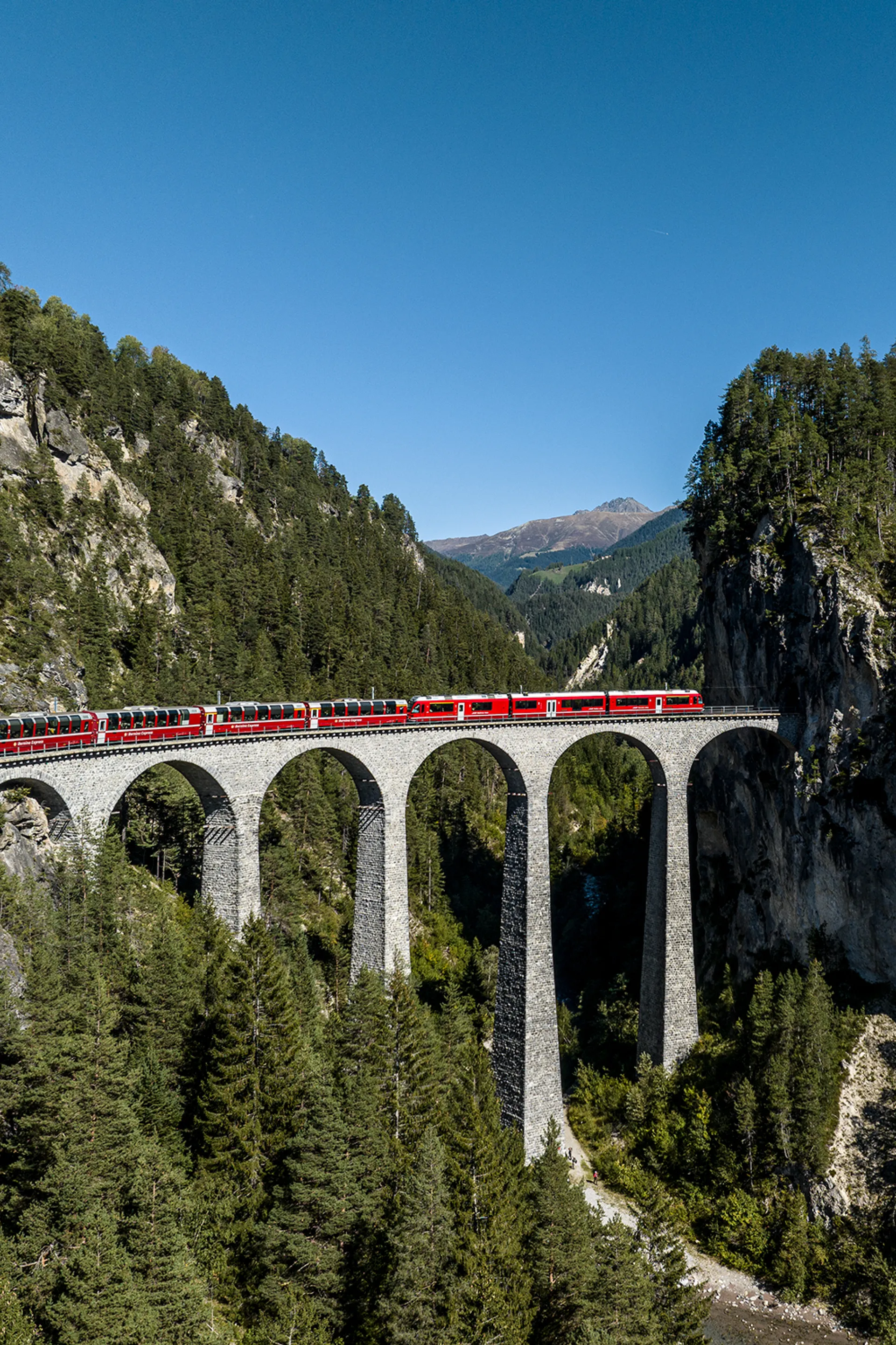 Landwasserviaduct panorama, Glacier en Bernina Express, treinrondreizen Zwitserland | de Jong Intra Vakanties