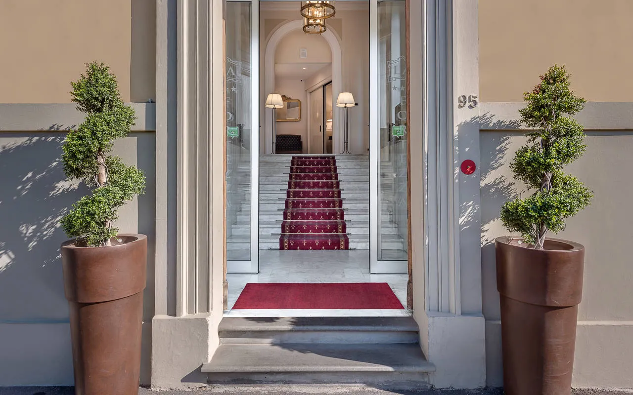 Online bestellen: Hotel La Fortezza