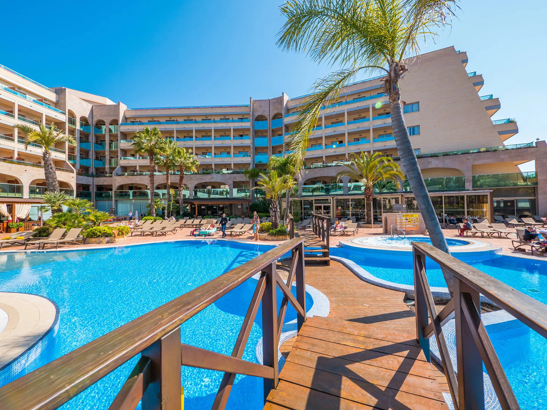 Online bestellen: Hotel Golden Bahia de Tossa & Spa