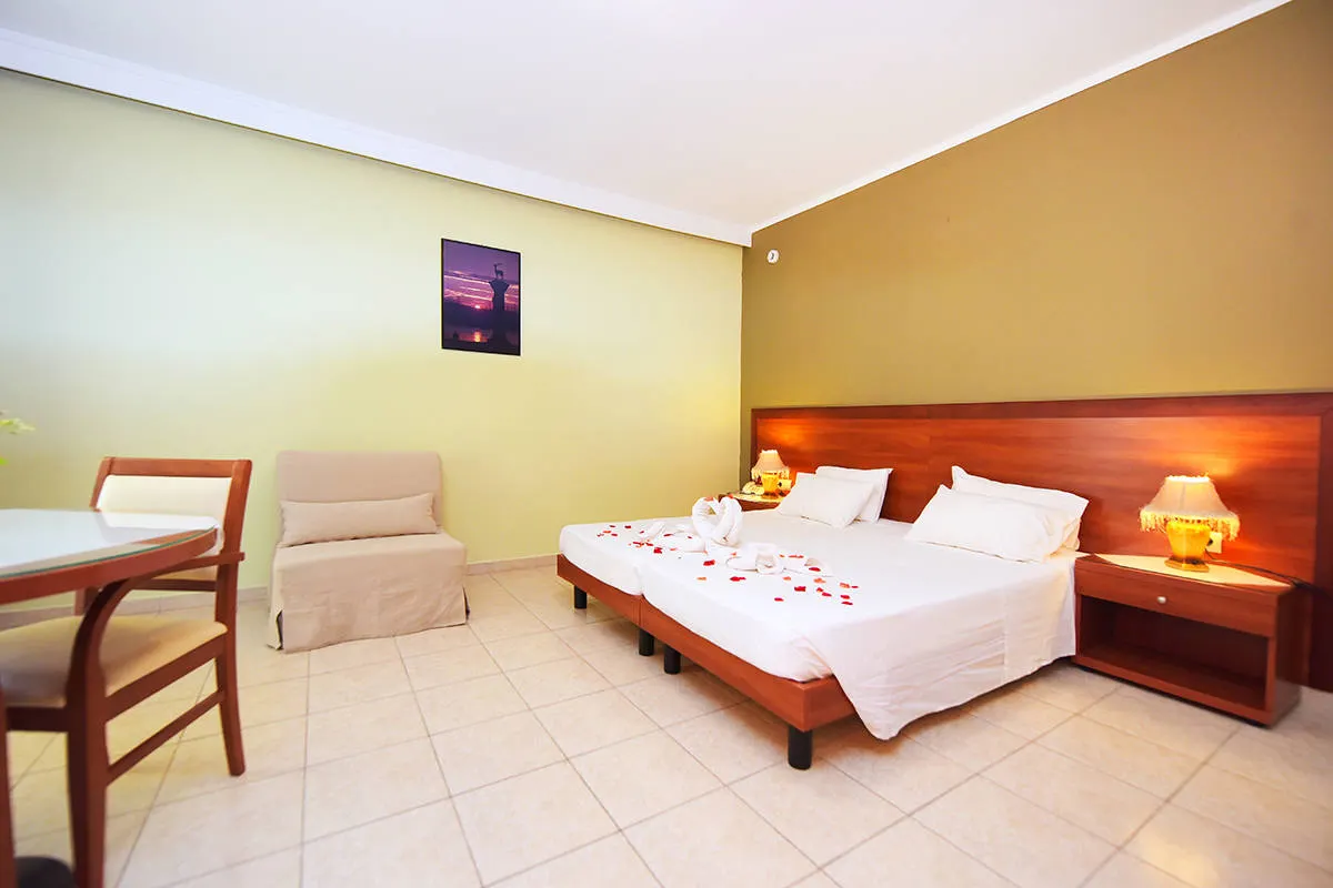 Zonvakantie Hotel Esmeralda in Kremasti (Rhodos, Griekenland)