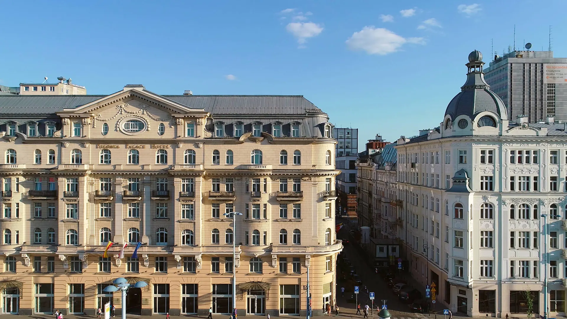 Online bestellen: Polonia Palace Hotel