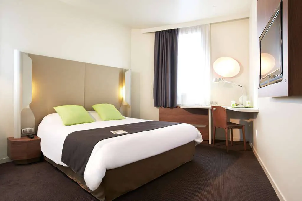 Online bestellen: Hotel Campanile Marne La Vallée - Bussy Saint Georges