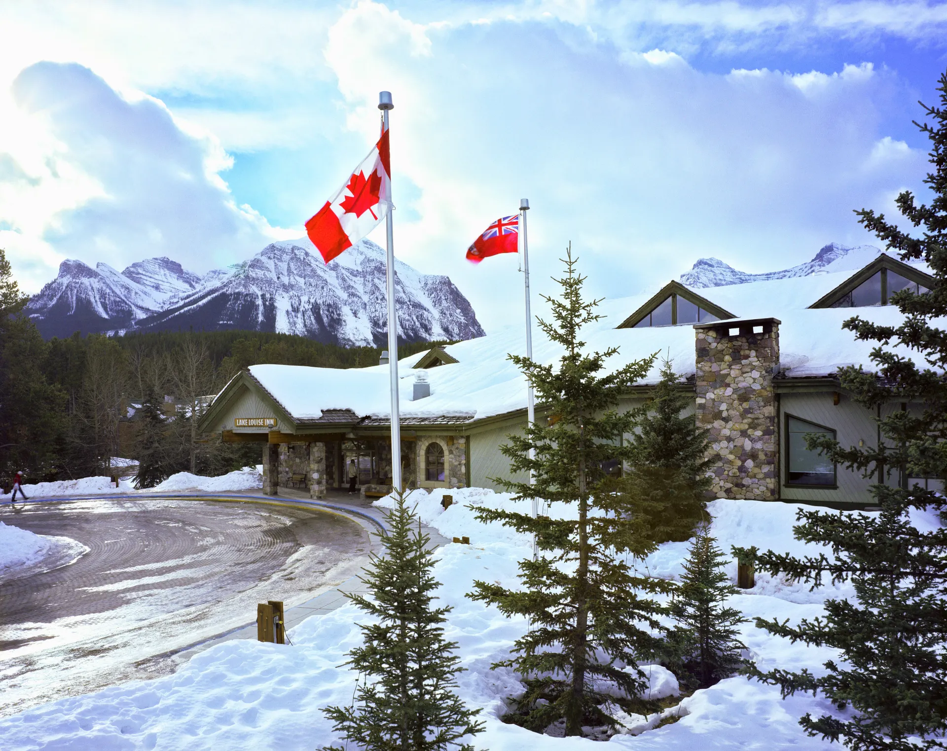 Lake Louise Inn.