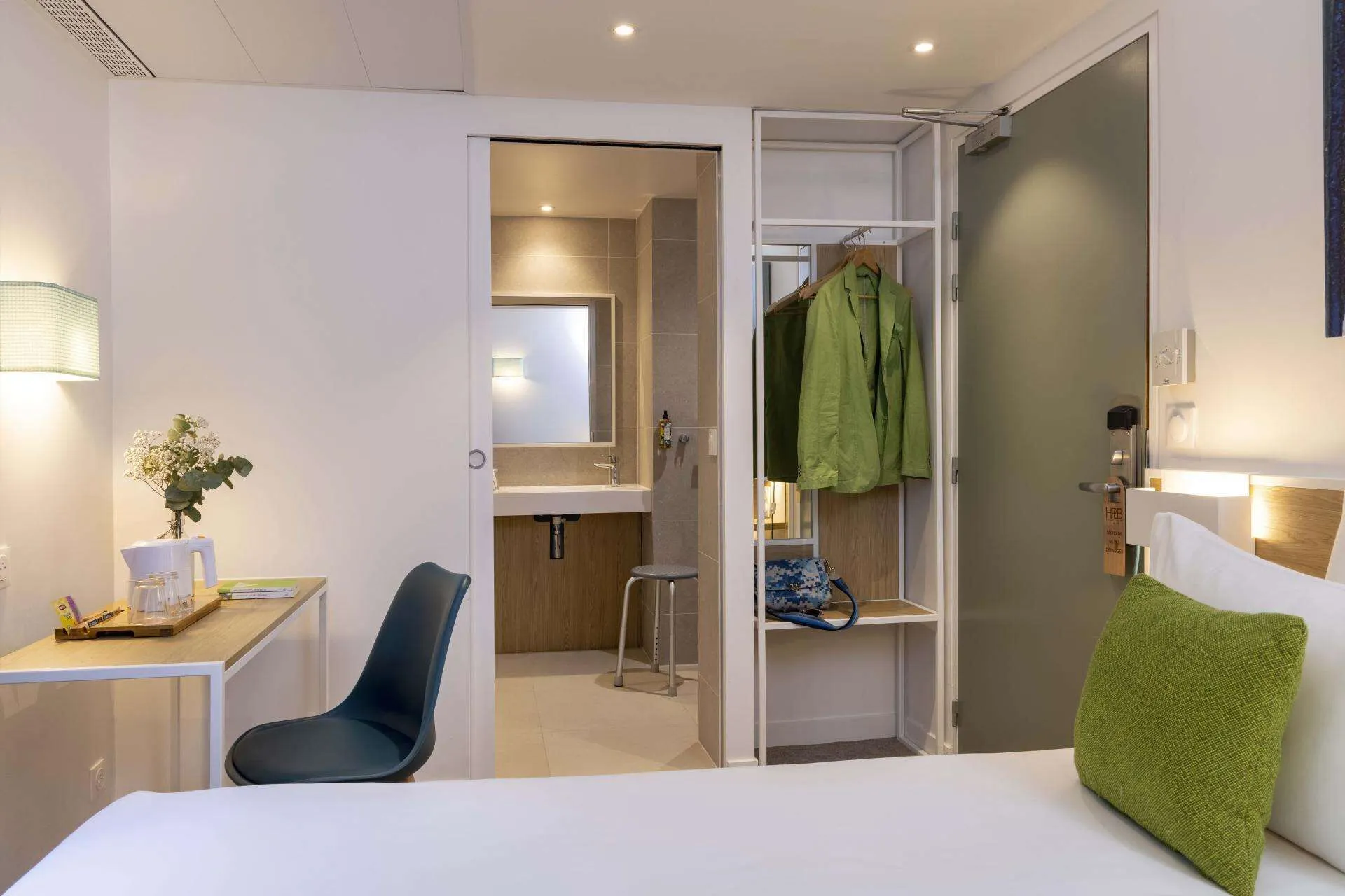 Hotel Paris Louis Blanc Gare du Nord