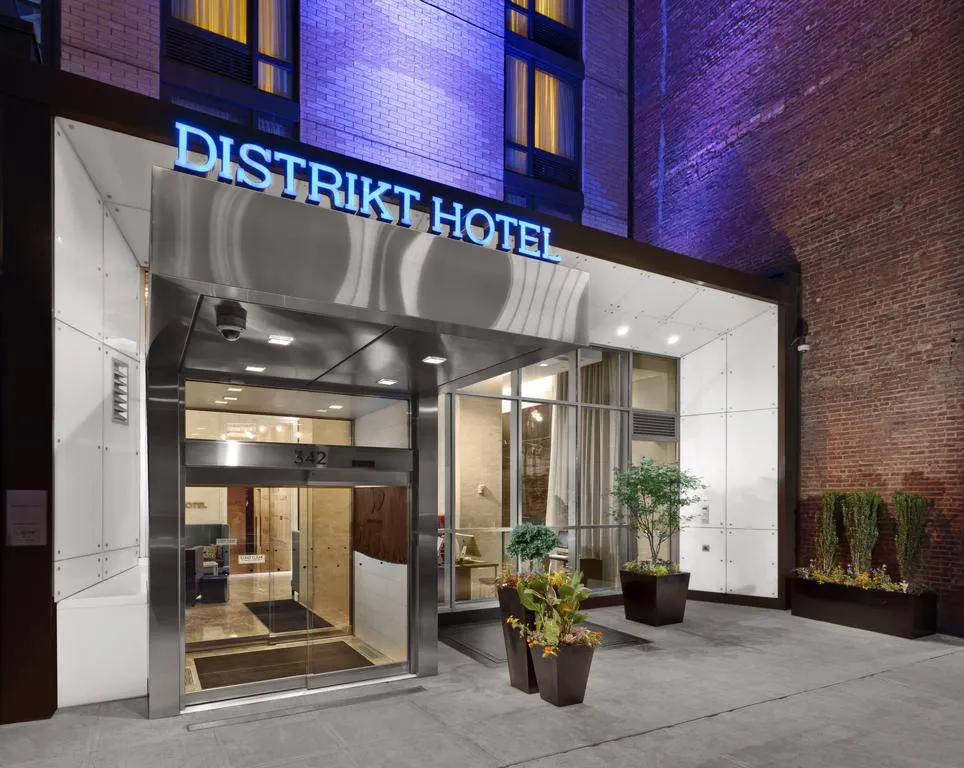 distrikt-hotel-new-york-city-tapestry-collection-by-hilton