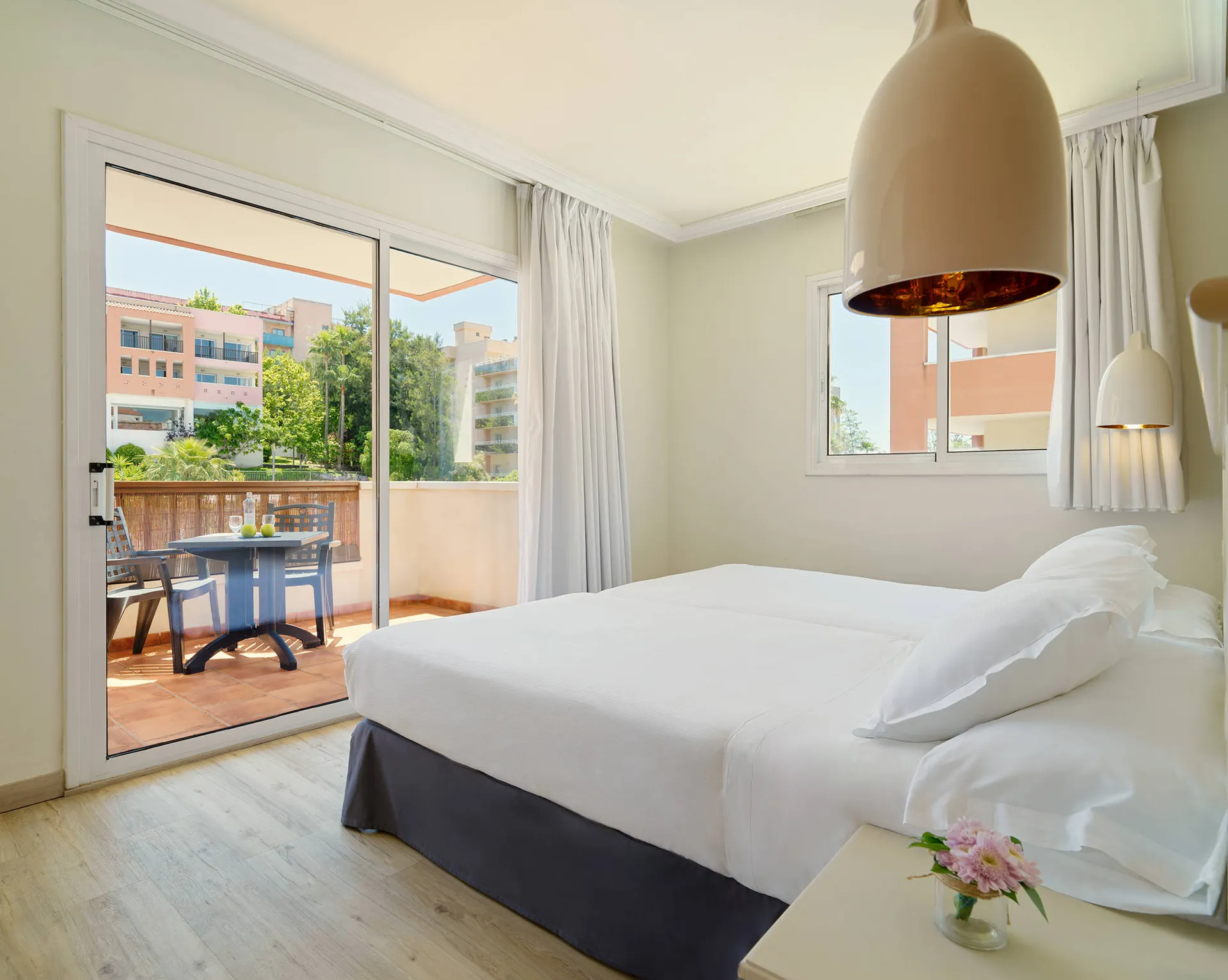 Vakantie Appartementen H10 Mediterranean Village in Salou (Costa Dorada, Spanje)