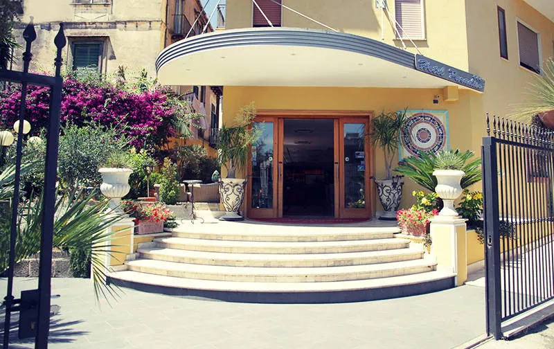 Hotel Paradiso