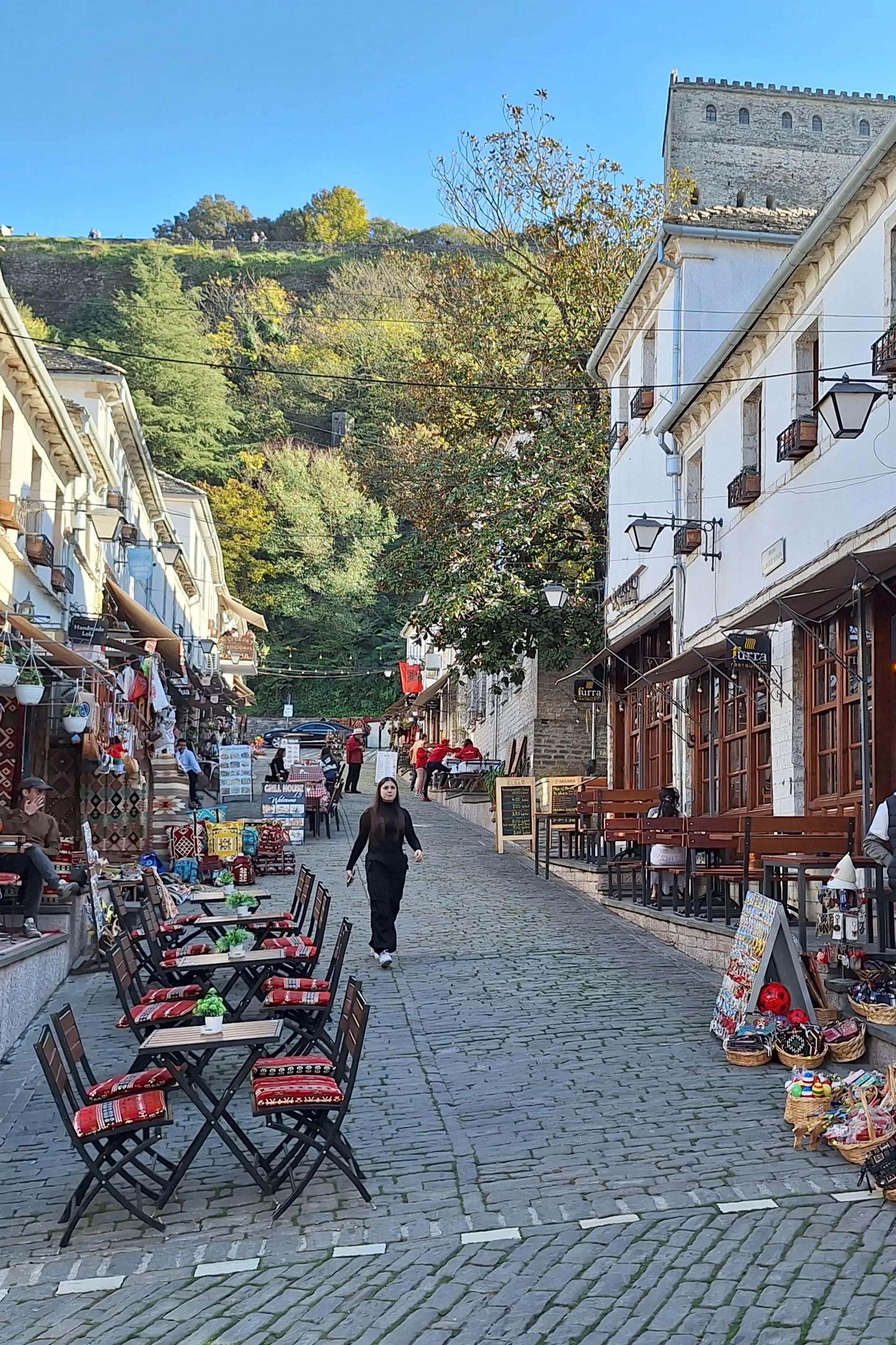 Gjirokastër, Albanië | de Jong Intra Vakanties