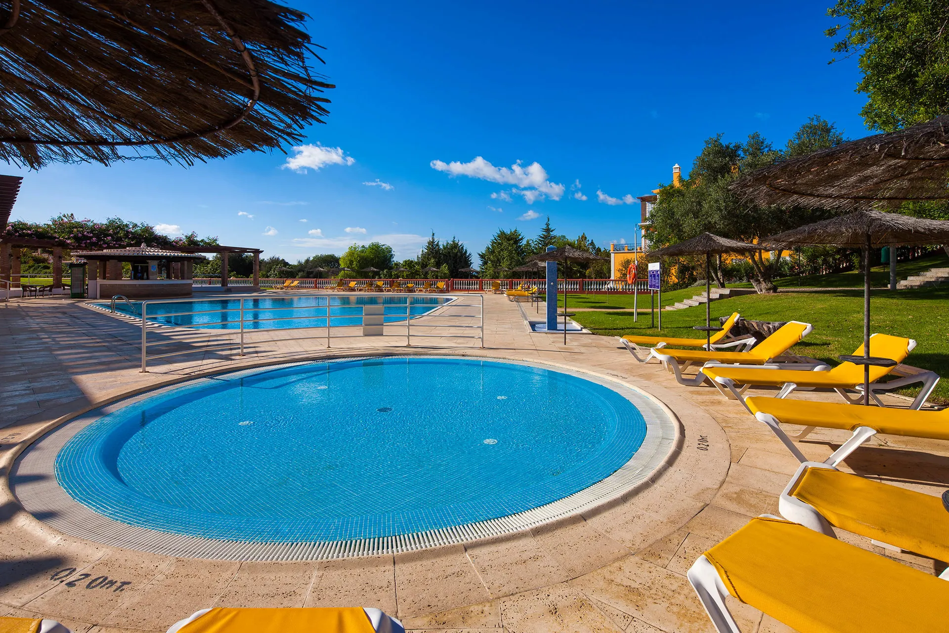 Colina da Lapa Apartments