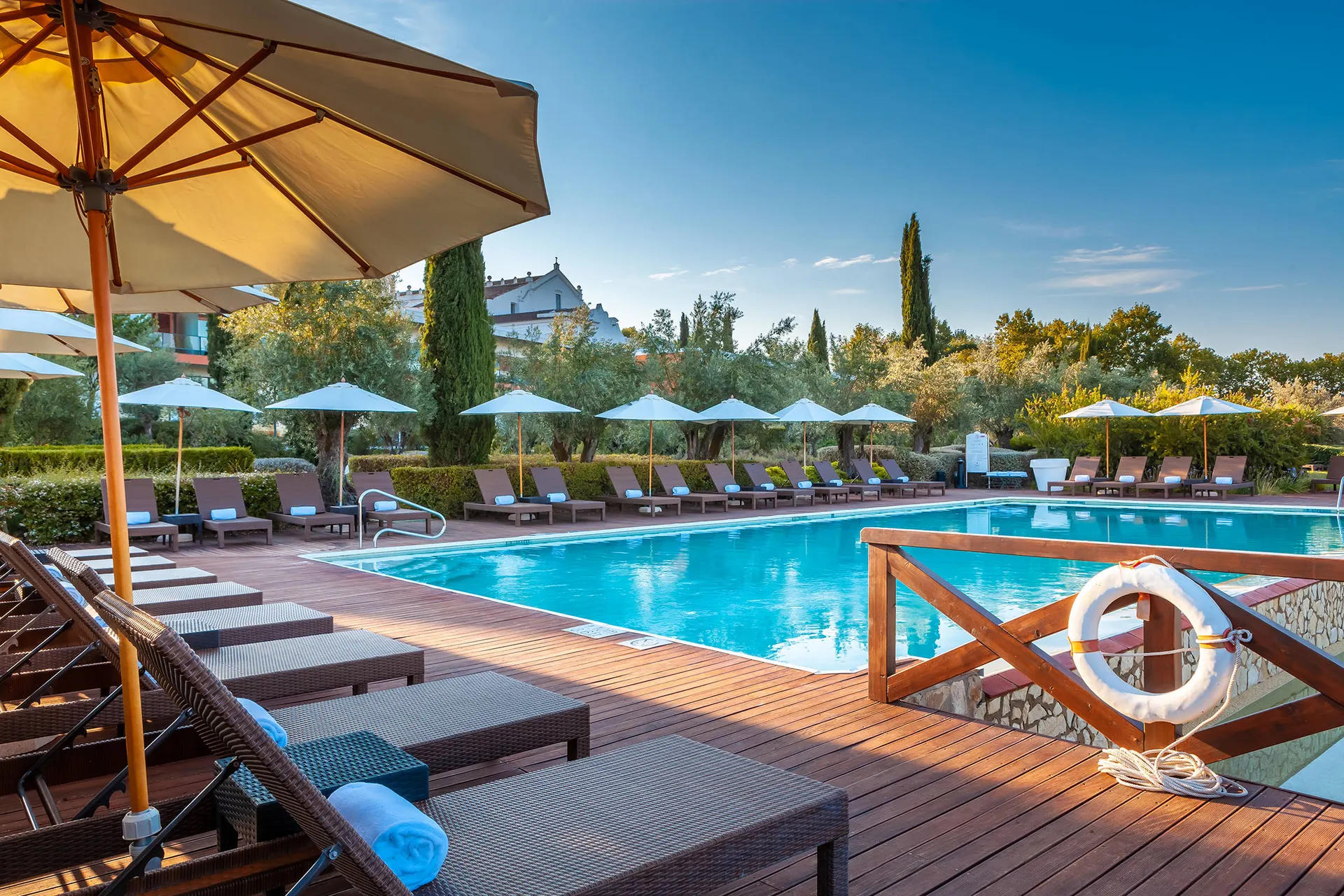 Convento do Espinheiro, Historic Hotel & Spa