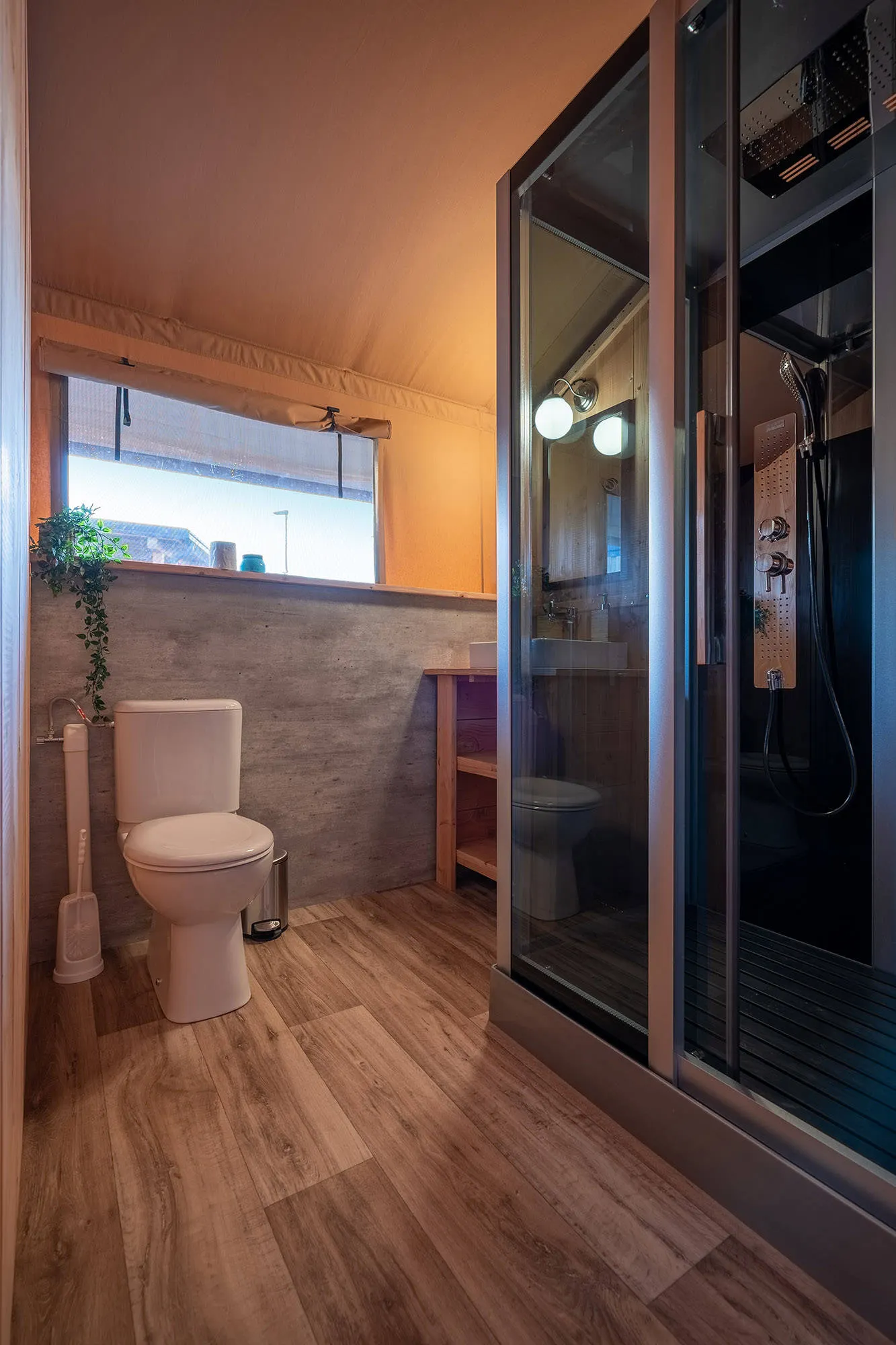 Taiga en Kambi - Badkamer