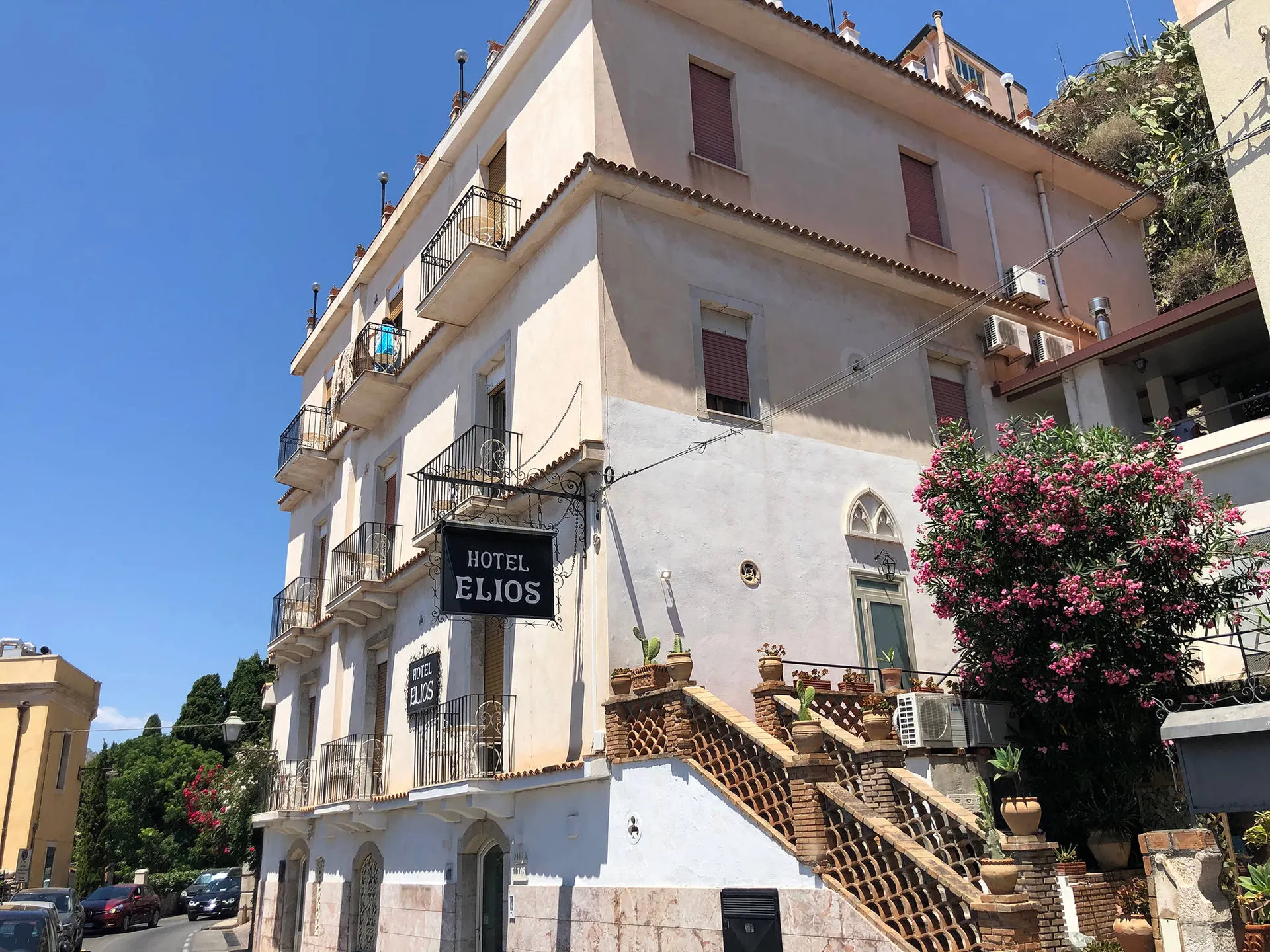 Online bestellen: Hotel Elios