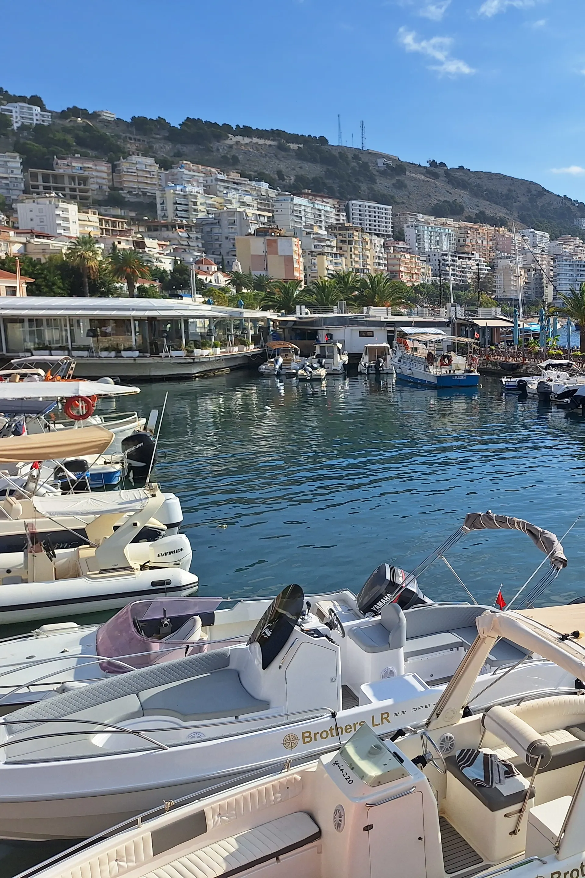 Haven van Sarande, Albanië | de Jong Intra Vakanties
