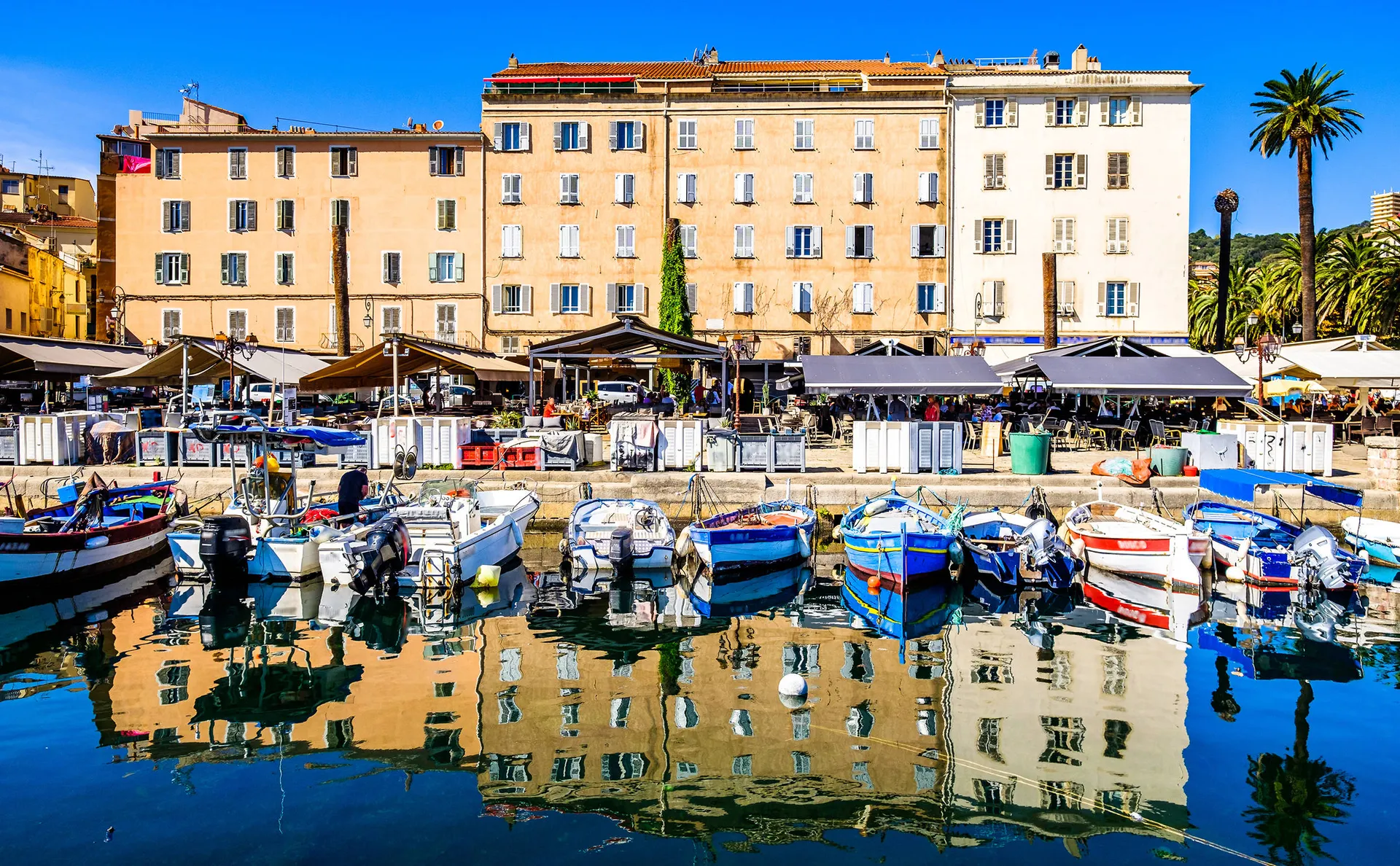 ontdek-sardinie-en-corsica