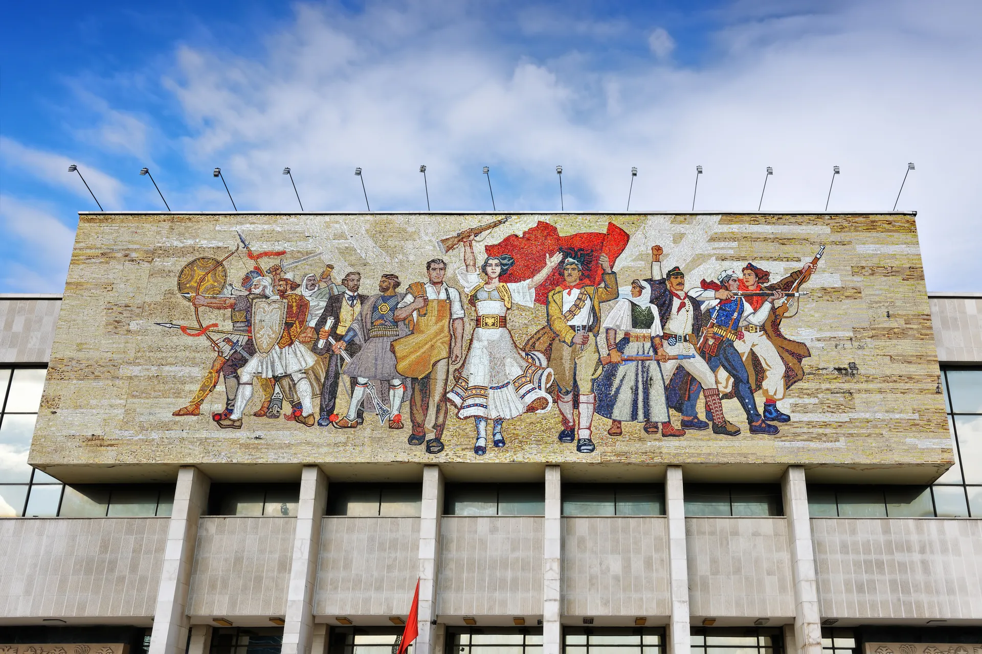 Stedentrip Tirana, Nationaal Historisch Museum, Tirana, Albanië | de Jong Intra Vakanties