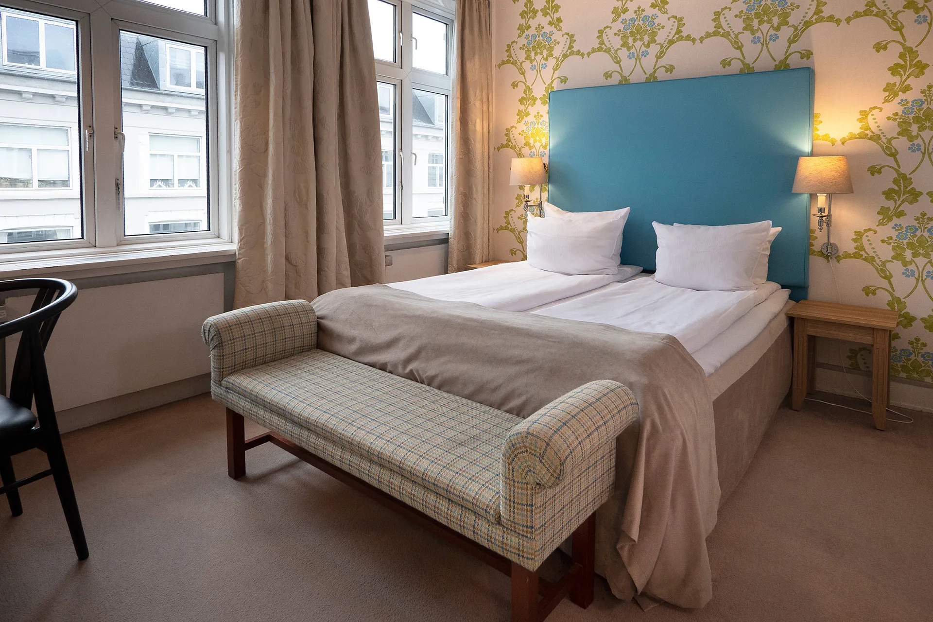 Online bestellen: First Hotel Mayfair