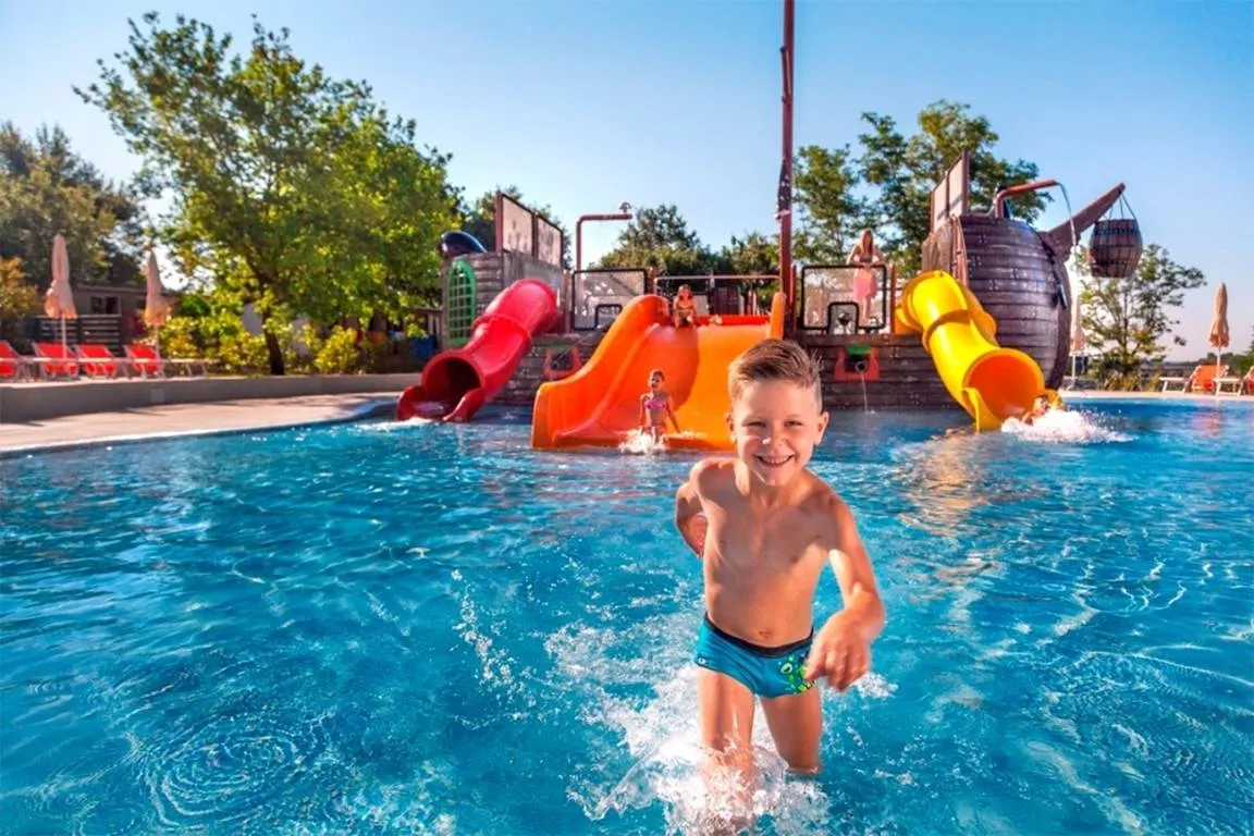 Online bestellen: Lanterna Premium Camping Resort