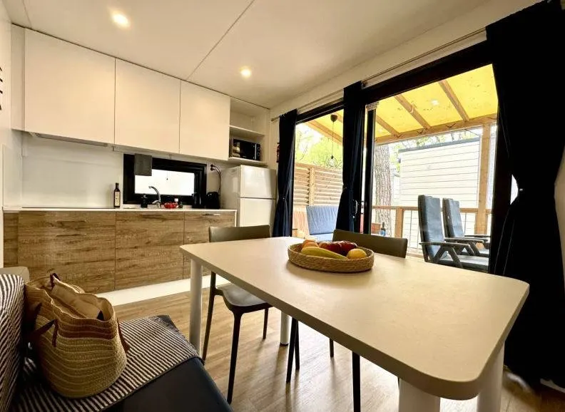 Estivo 4-kamerstacaravan Premium UL Special