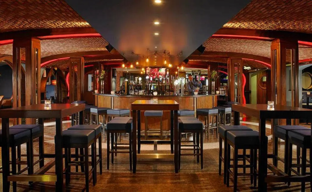 Bar