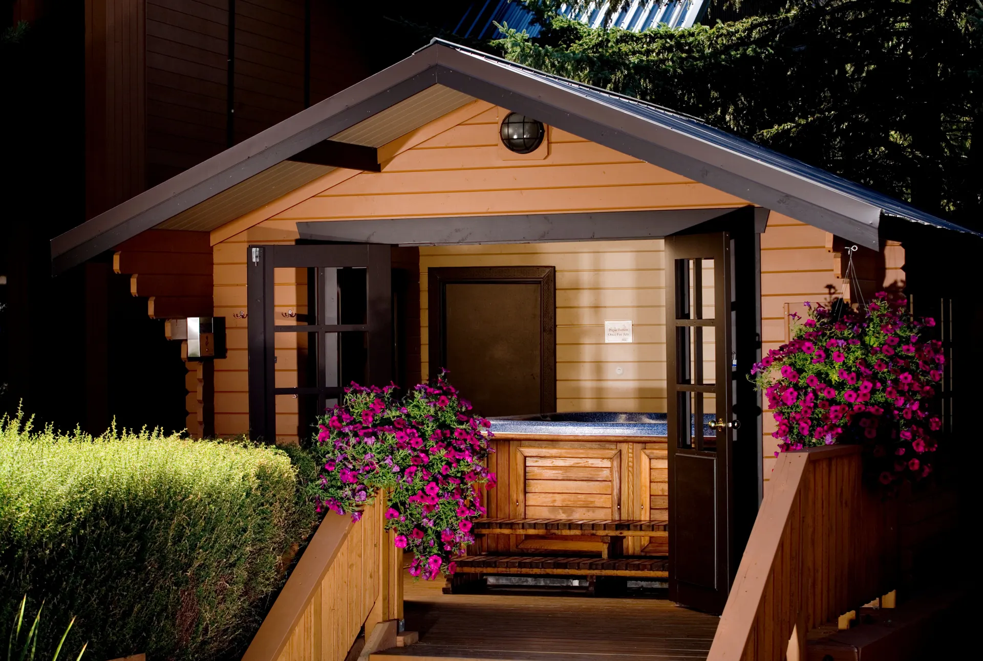 Hot tub