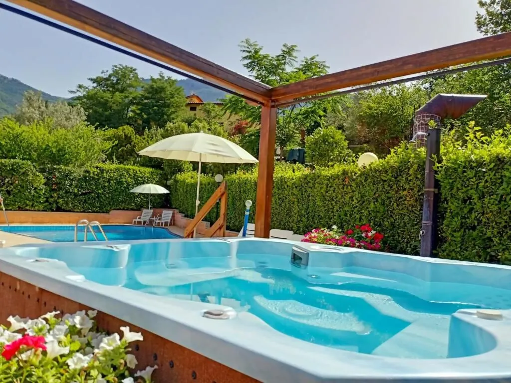 Viole Country Hotel.
