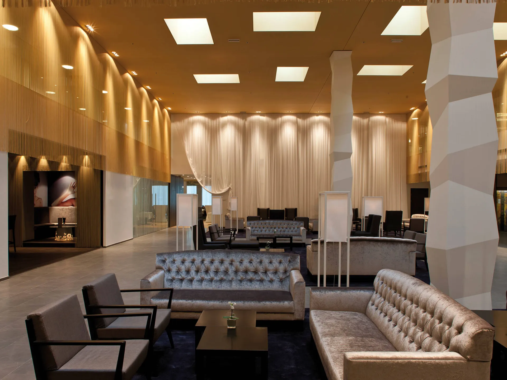 Online bestellen: DoubleTree by Hilton Vienna Schonbrunn