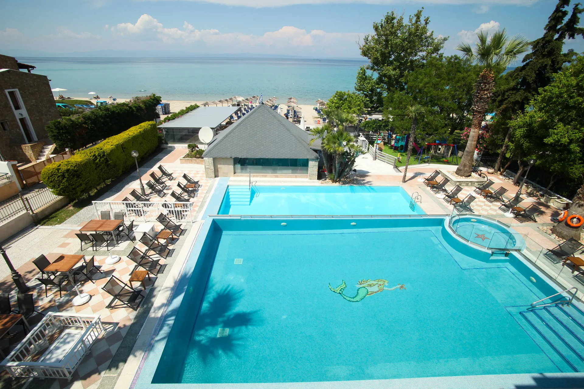 Online bestellen: Naias Beach Hotel