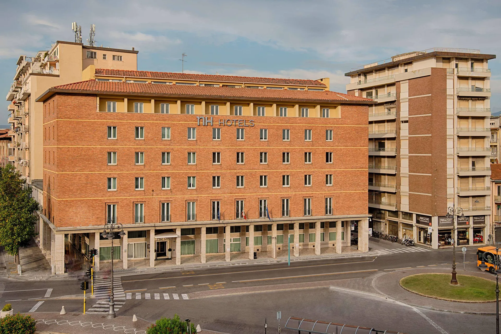 Online bestellen: Hotel NH Pisa