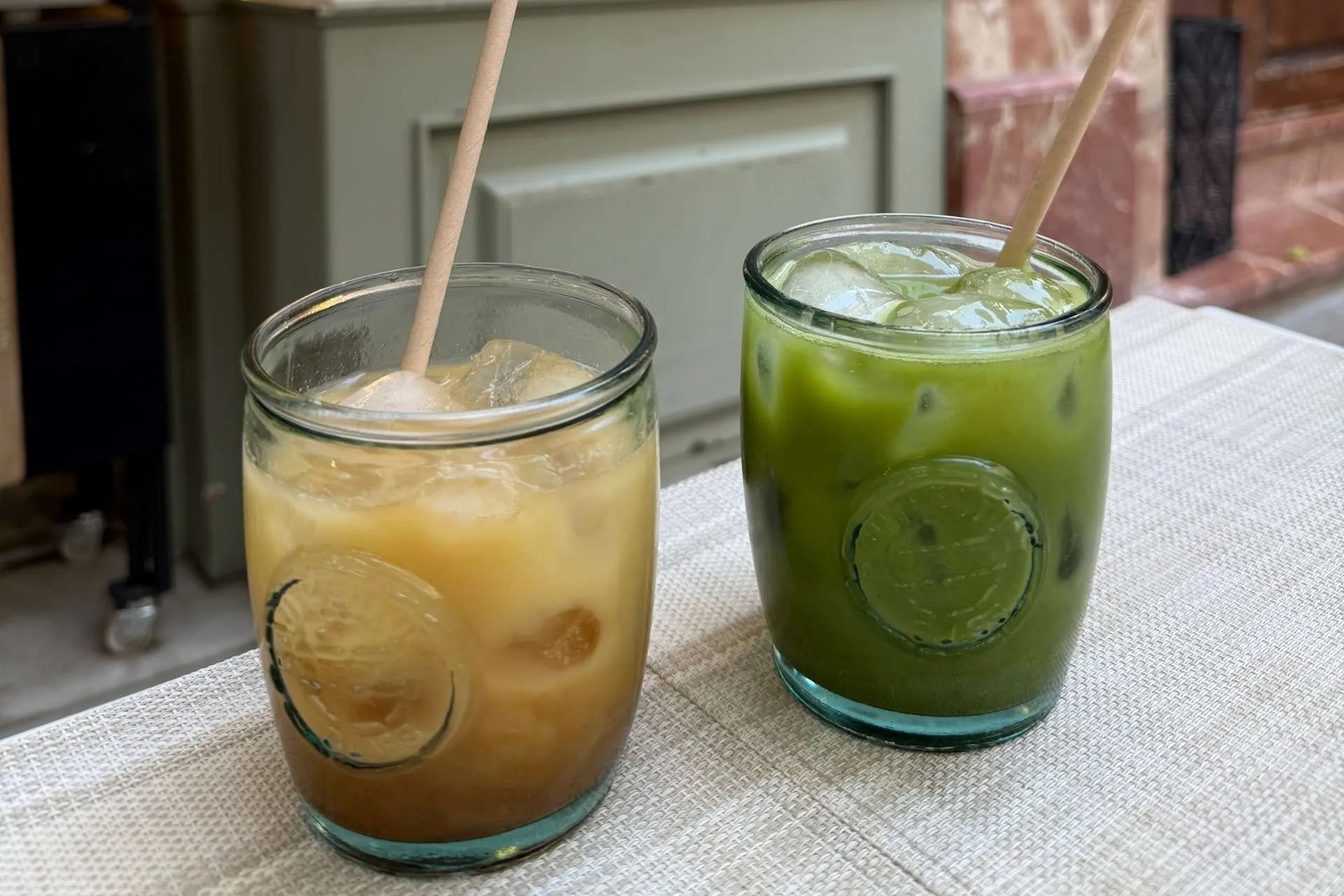 Gezellige ontbijtplek in Sevilla, BioMio, Spanje - de Jong Intra Vakanties