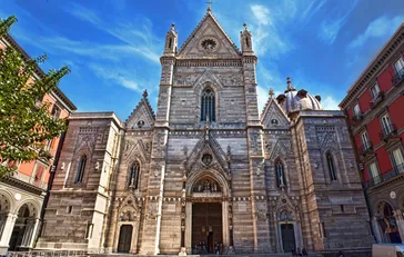 Stedentrip Napels, Duomo van Napels, Napels, Italië | de Jong Intra Vakanties