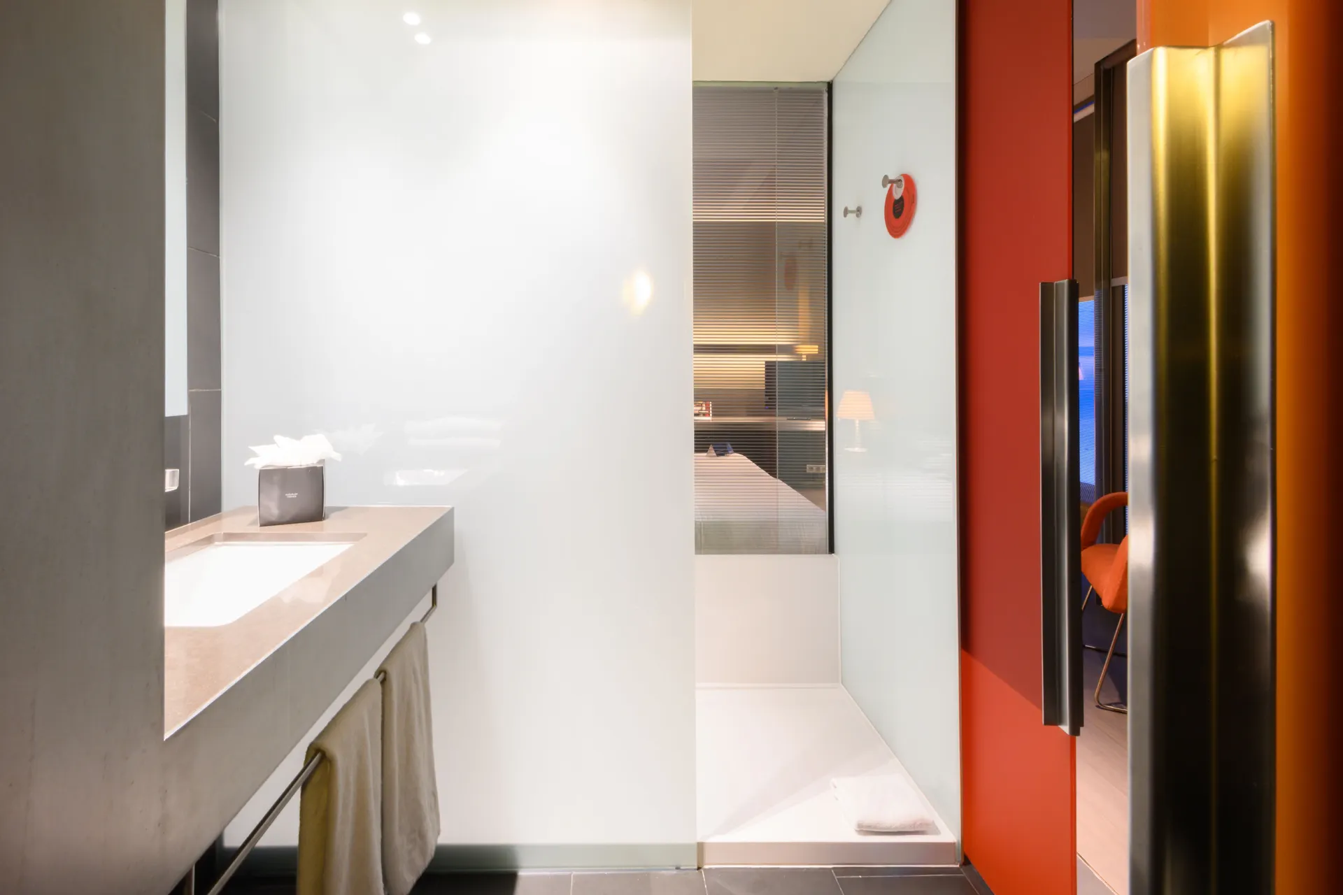 Badkamer met douche