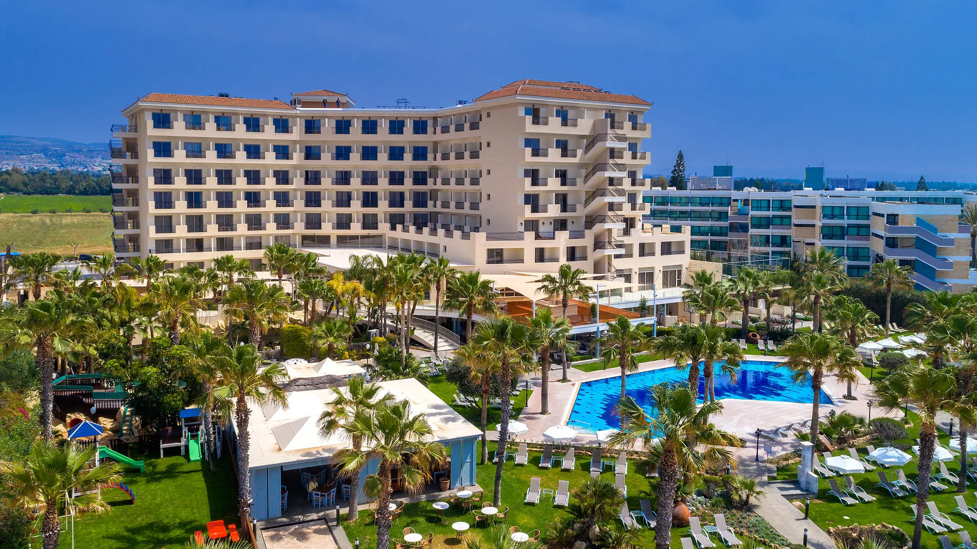 Online bestellen: Aquamare Beach Hotel & Spa