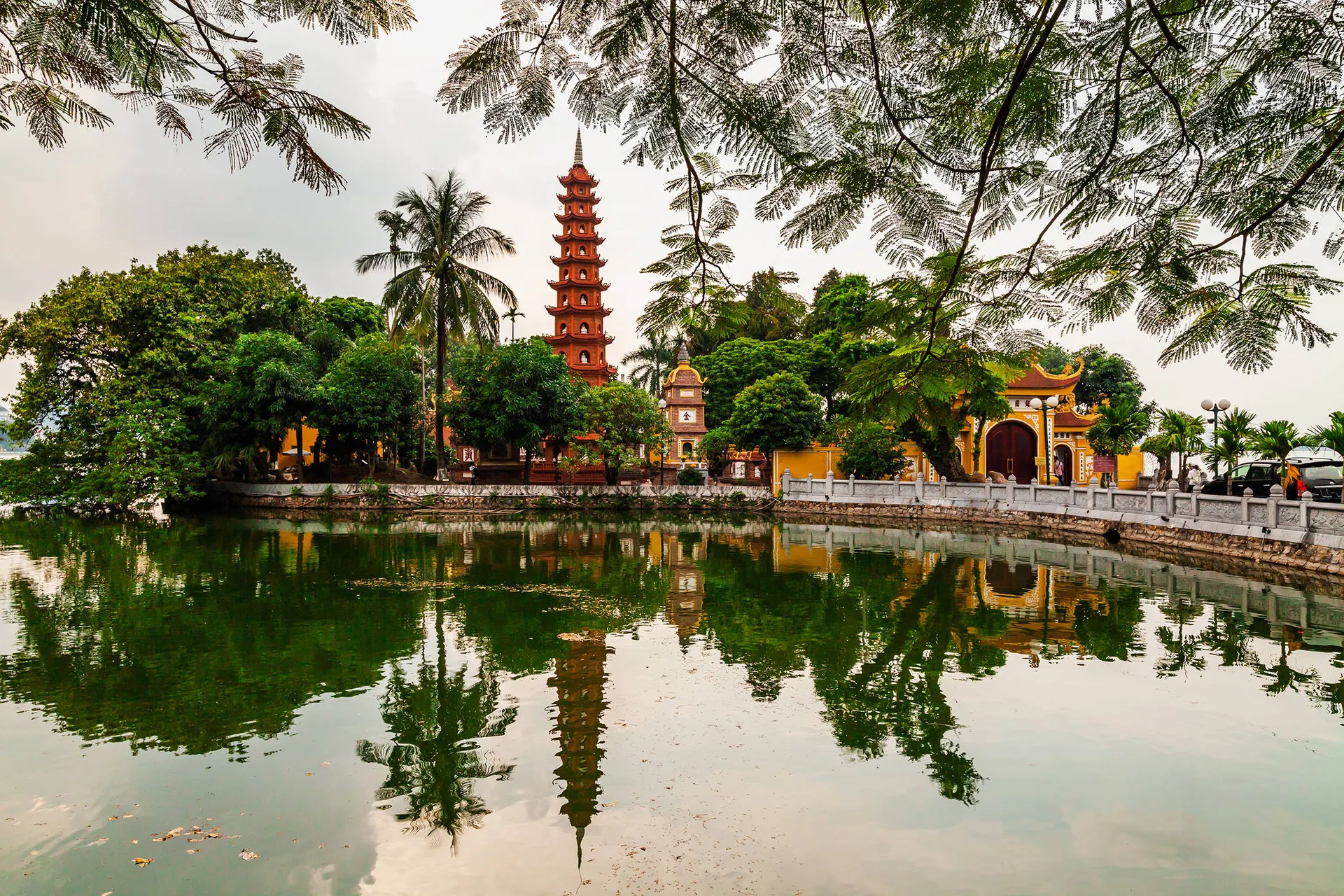 Hoan Kiem Lake