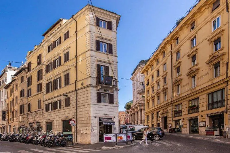 Online bestellen: Rome Art Hotel