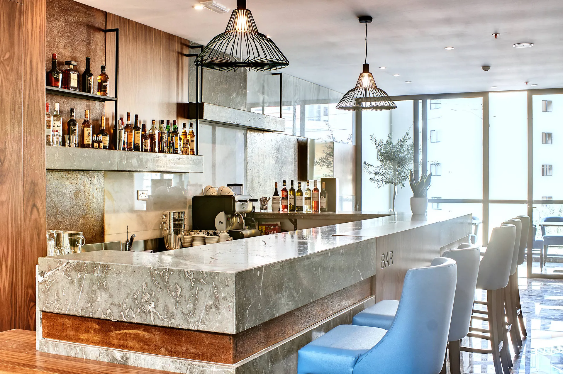 Bar