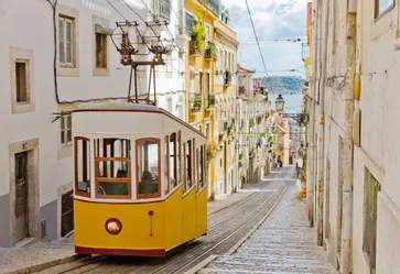 Tram in Lissabon