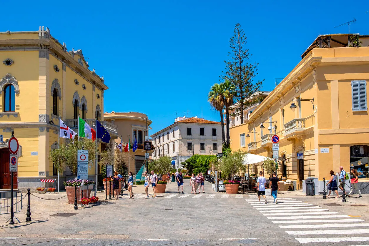 Online bestellen: Stralend Sardinie met reisleider Theo, Porto Cervo