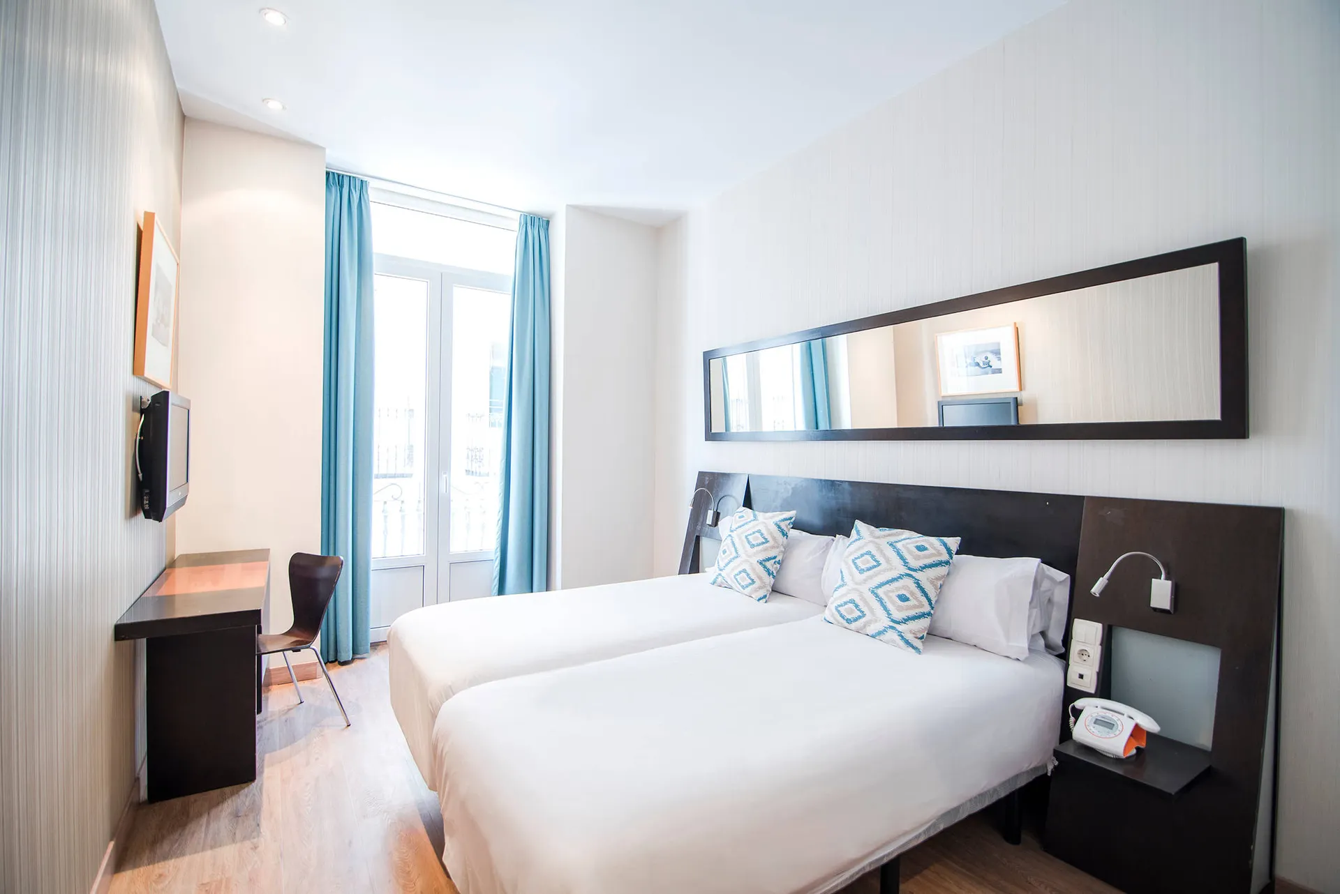 Stedentrips Hotel Petit Palace Plaza de la Reina in Valencia (Stedentrips Spanje, Spanje)