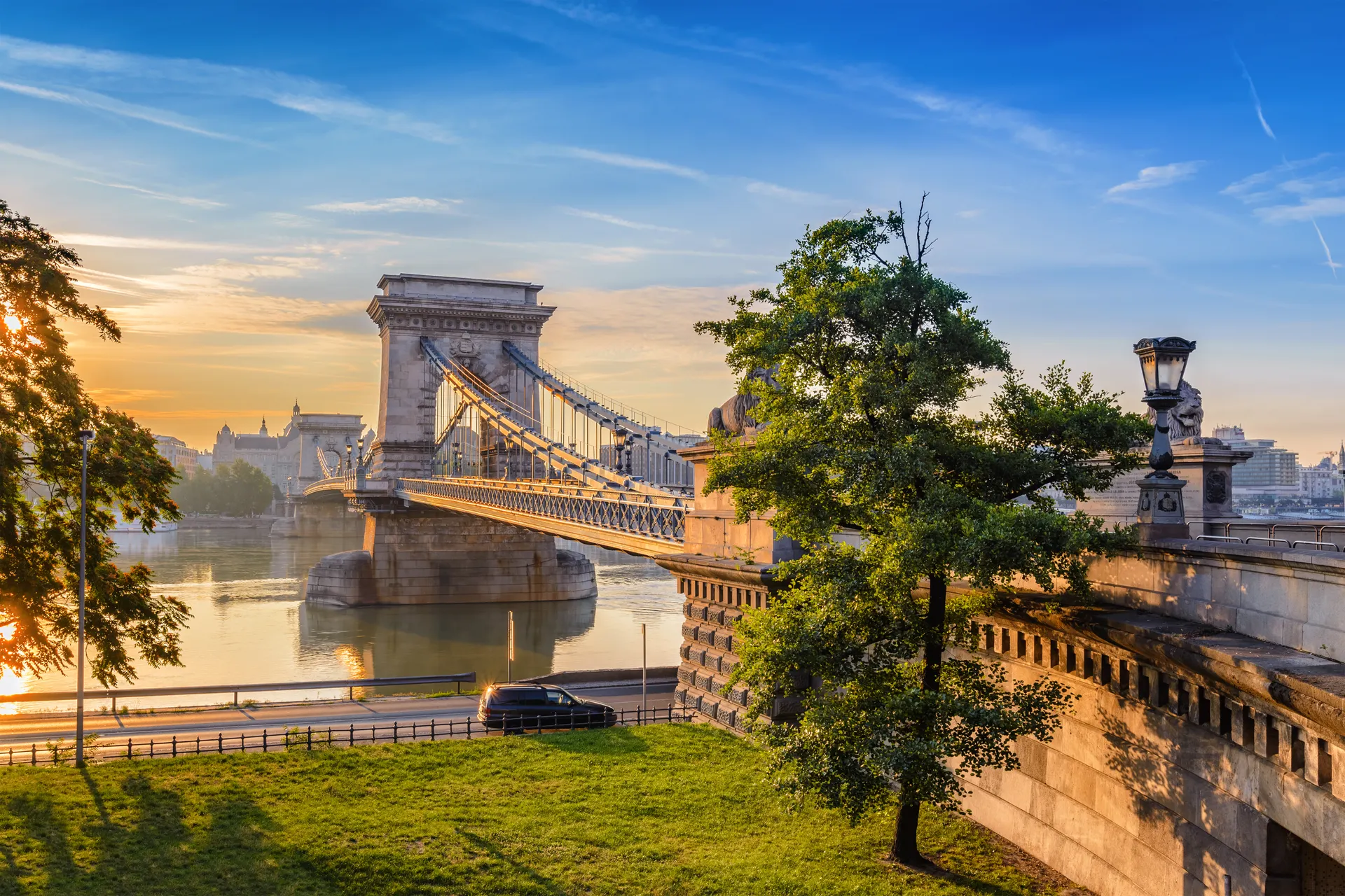 Stedentrip Budapest, Kettingbrug, Budapest, Hongarije | de Jong Intra Vakanties