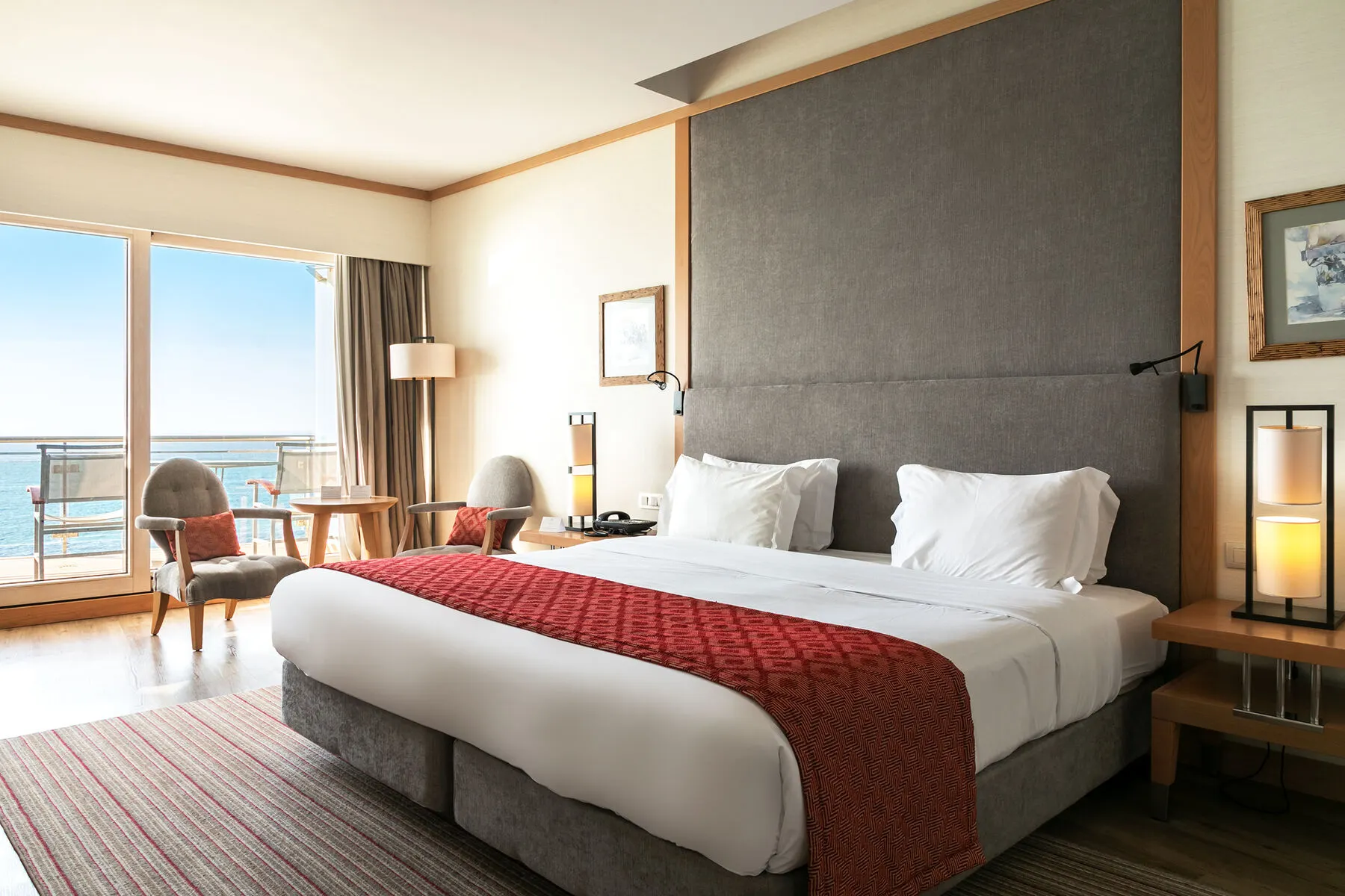 Sesimbra Oceanfront Hotel - Preferred Hotels and Resorts.