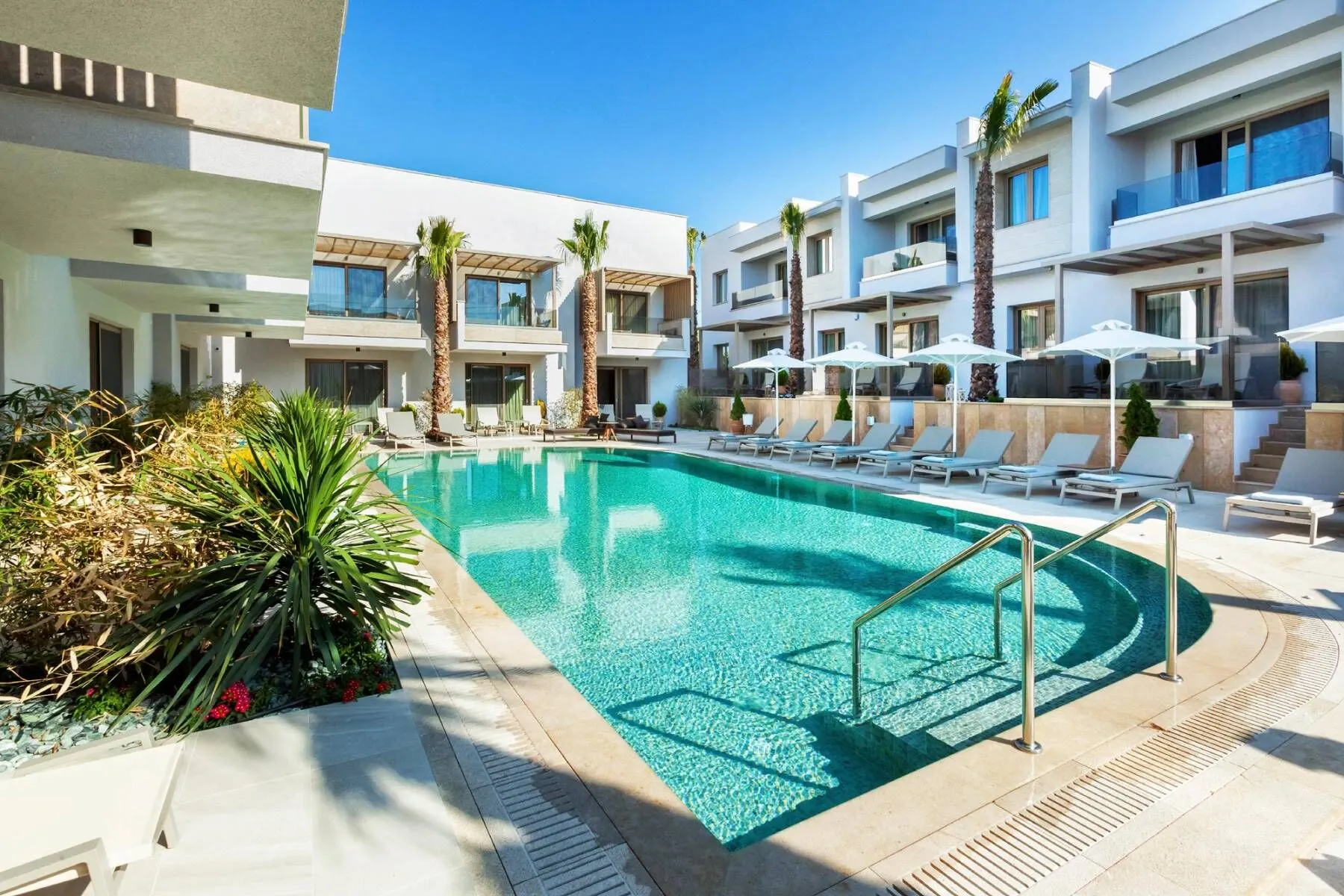 Pefki Deluxe Residences.